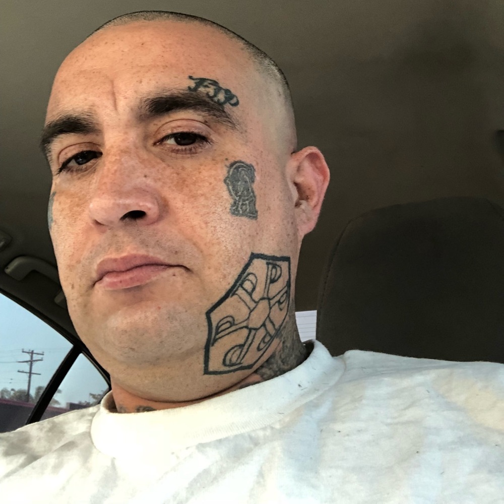 Meet your Posher, Carlos